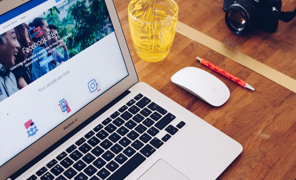 How the Right Wallpaper Can Transform Your Digital Experience